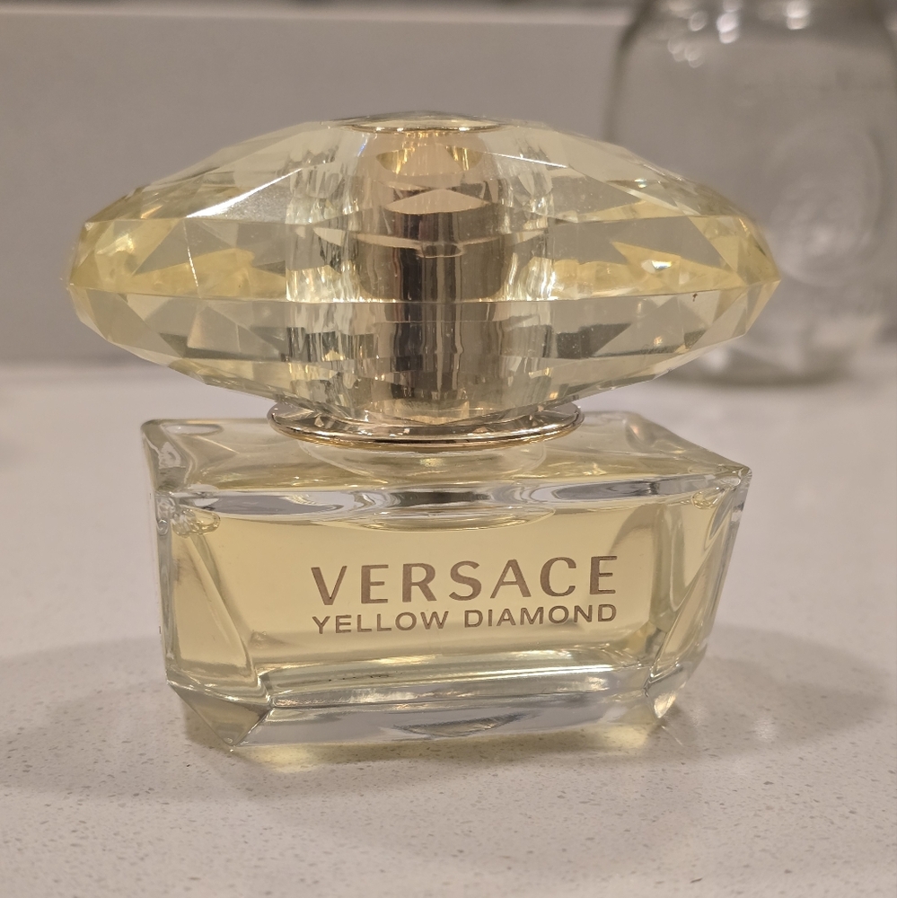 Versace Yellow Diamond Perfume